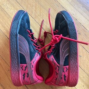 Puma Batman x Suede Classic Black Barbados Cherry sneakers 11.5 red black bats